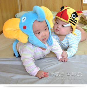 傳家手工印章誠心的幫每一個新生兒準備這三個具有吉祥寓意的可愛嬰兒帽子（免費贈送價值499元的嬰兒帽子一個，三選一）