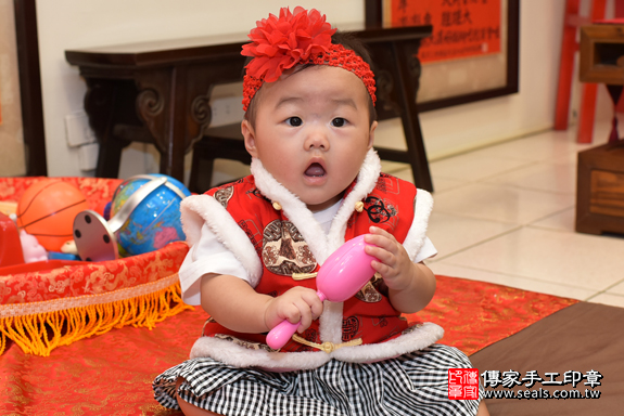 台中市北區楊寶寶古禮收涎祝福活動：寶寶特寫照片1