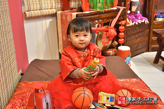 香山區王寶寶古禮抓周：周歲抓周活動和儀式，一切圓滿。照片10
