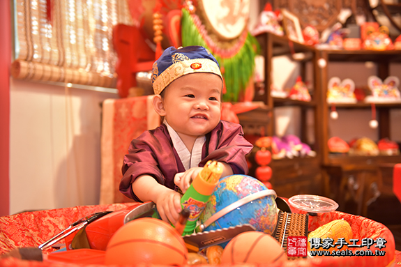 香山區石寶寶古禮抓周：周歲抓周活動和儀式，一切圓滿。照片10