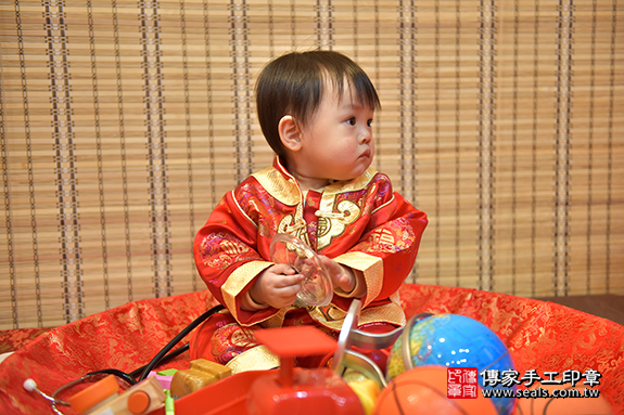 香山區蔡寶寶古禮抓周：周歲抓周活動和儀式，一切圓滿。照片4