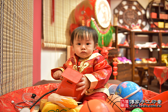 香山區蔡寶寶古禮抓周：周歲抓周活動和儀式，一切圓滿。照片10