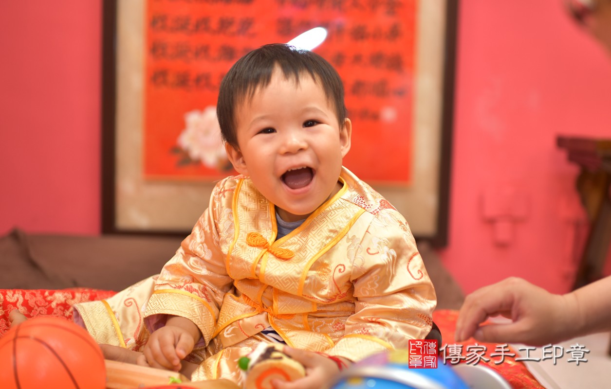 台中市北區蘇寶寶古禮抓周祝福活動。照片1