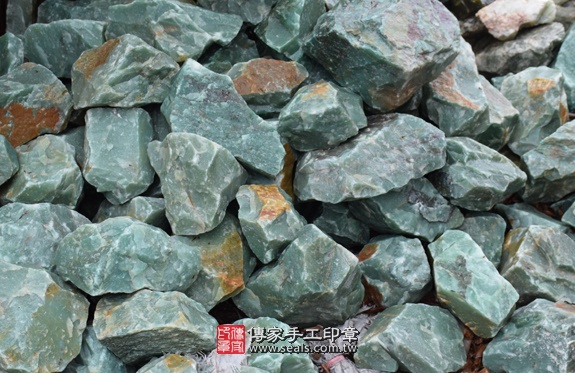 半手工噴砂印章 :東菱玉開運印章實際成品、印章作品分享、東菱玉印章材質介紹。(銀行印鑑,一圓一方),傳家印章台中店。2020.09.04照片05287970543.jpg