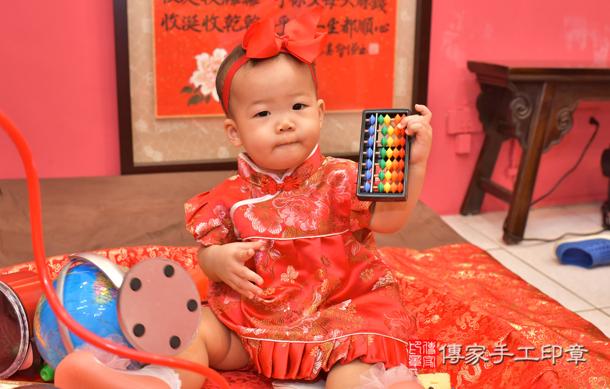 台中市北區張寶寶古禮抓周祝福活動。照片1