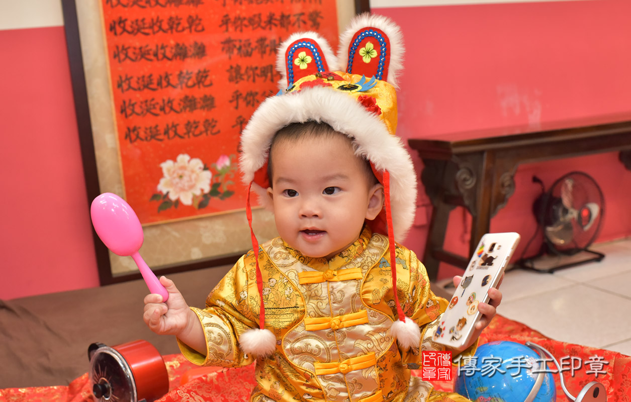 台中市北區薛寶寶古禮抓周祝福活動。照片1