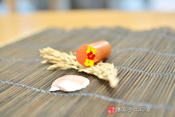 半手工噴砂印章:紅東菱玉臍帶胎毛章實際成品、印章作品分享、紅東菱玉印章材質介紹。(臍帶印章、肚臍章、肚臍印章,臍帶印章,一圓一方)傳家手工印章台中店。2020.11.08照片83839863314.png