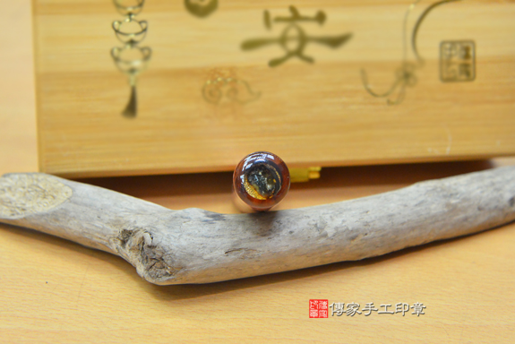 電腦刻印印章 :玫瑰紅檀木臍帶章實際成品、印章作品分享、玫瑰紅檀木印章材質介紹。(臍帶印章、肚臍章、肚臍印章,胎毛印章,一圓一方),傳家印章台中店。2021.01.25照片73373337535.jpg