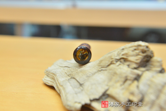 電腦刻印印章:紅紫檀木臍帶胎毛印章實際成品、印章作品分享、紅紫檀木印章材質介紹。(臍帶印章、肚臍章、肚臍印章,胎毛印章,一圓一方)傳家手工印章台中店2021.01.29照片9425828861.jpg