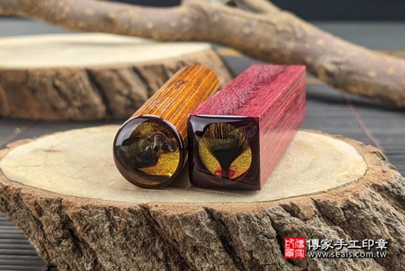 電腦刻印印章:烤漆彩樺木臍髮印章實際成品、印章作品分享、烤漆彩樺木印章材質介紹。(臍帶印章、肚臍章、肚臍印章,胎毛印章,一圓一方),傳家手工印章高雄店2021.05.26 電腦刻印印章:烤漆彩樺木臍髮印章實際成品、印章作品分享、烤漆彩樺木印章材質介紹。(臍帶印章、肚臍章、肚臍印章,胎毛印章,一圓一方),傳家手工印章高雄店2021.05.26