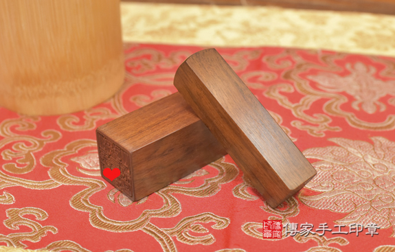 半手工刻印印章:紅紫檀木公司大小印章實際成品、印章作品分享、頂級水草玉印章材質介紹。(公司章、公司印章、負責人印章,一圓一方),傳家手工印章台中店2021.08.160466085574386.jpg