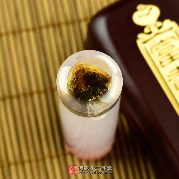 傳家手工印章實際成品：粉晶臍帶印章實際照片