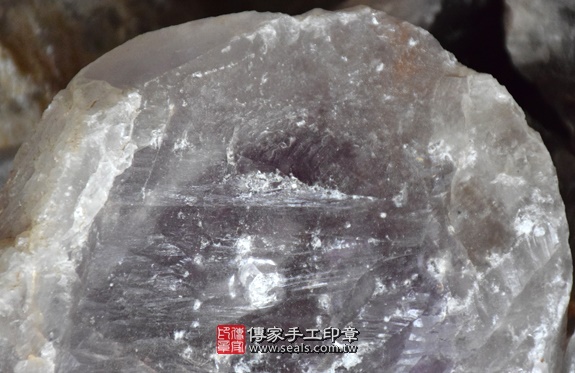 紫水晶的原礦照片12