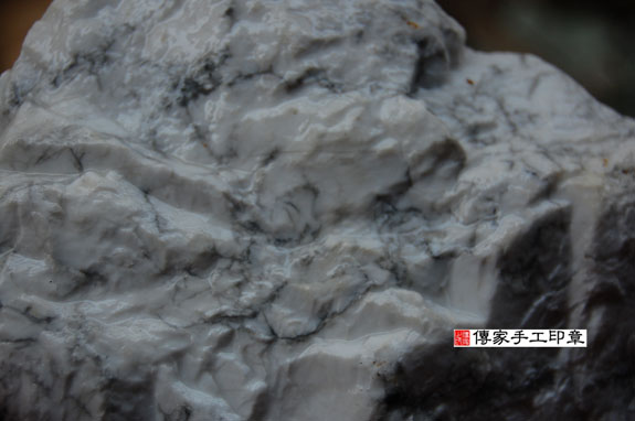 白松石的原礦照片3