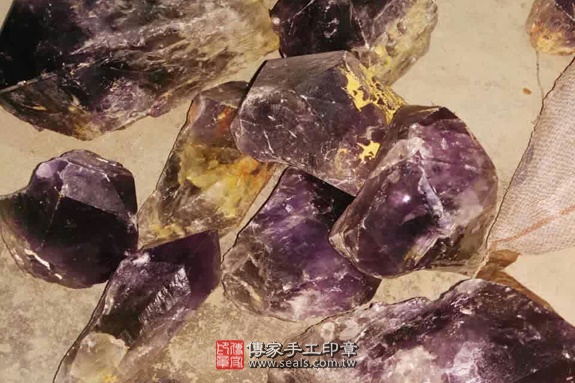 紫水晶公司的原礦照片21