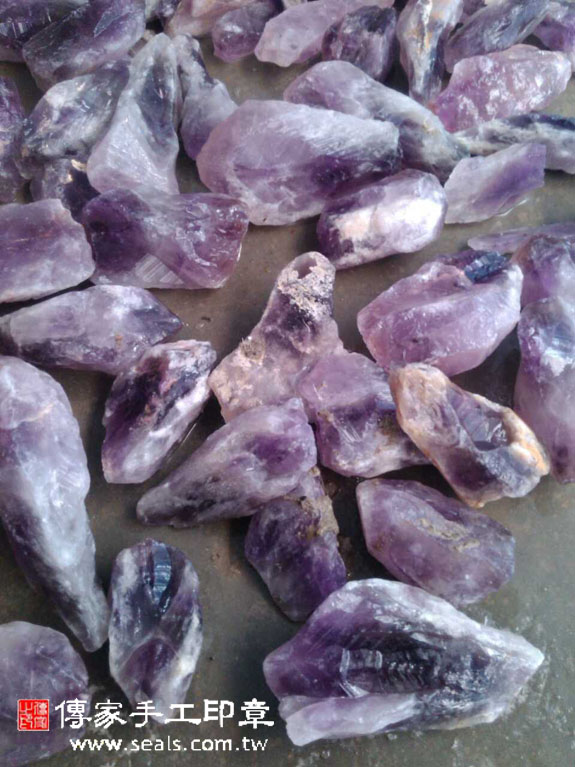 ★ 紫水晶的原礦照片2