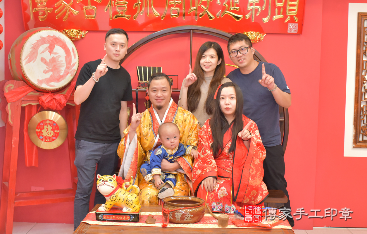 台中市北區彭寶寶抓周推薦:傳家台中店抓周 .....照:4