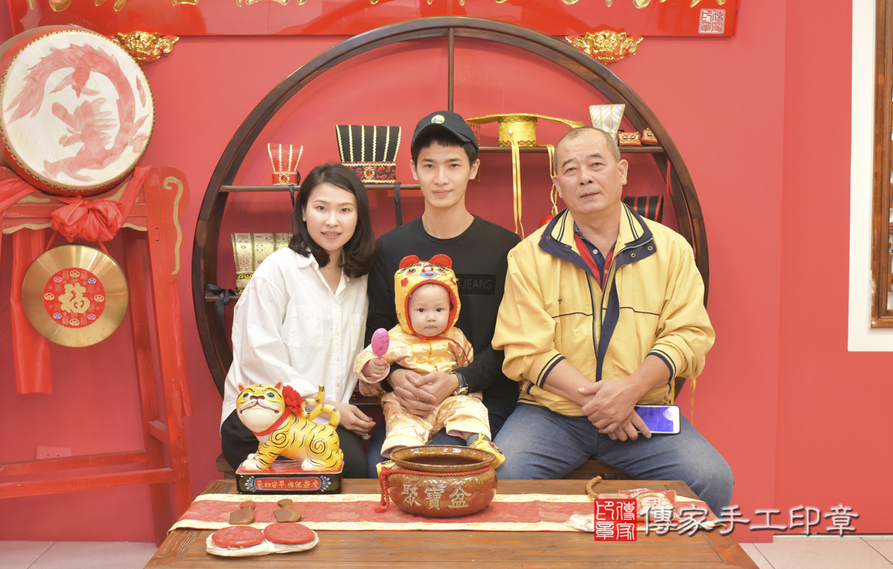 台中市北區蕭寶寶抓周推薦:傳家台中店抓周 .....照:30