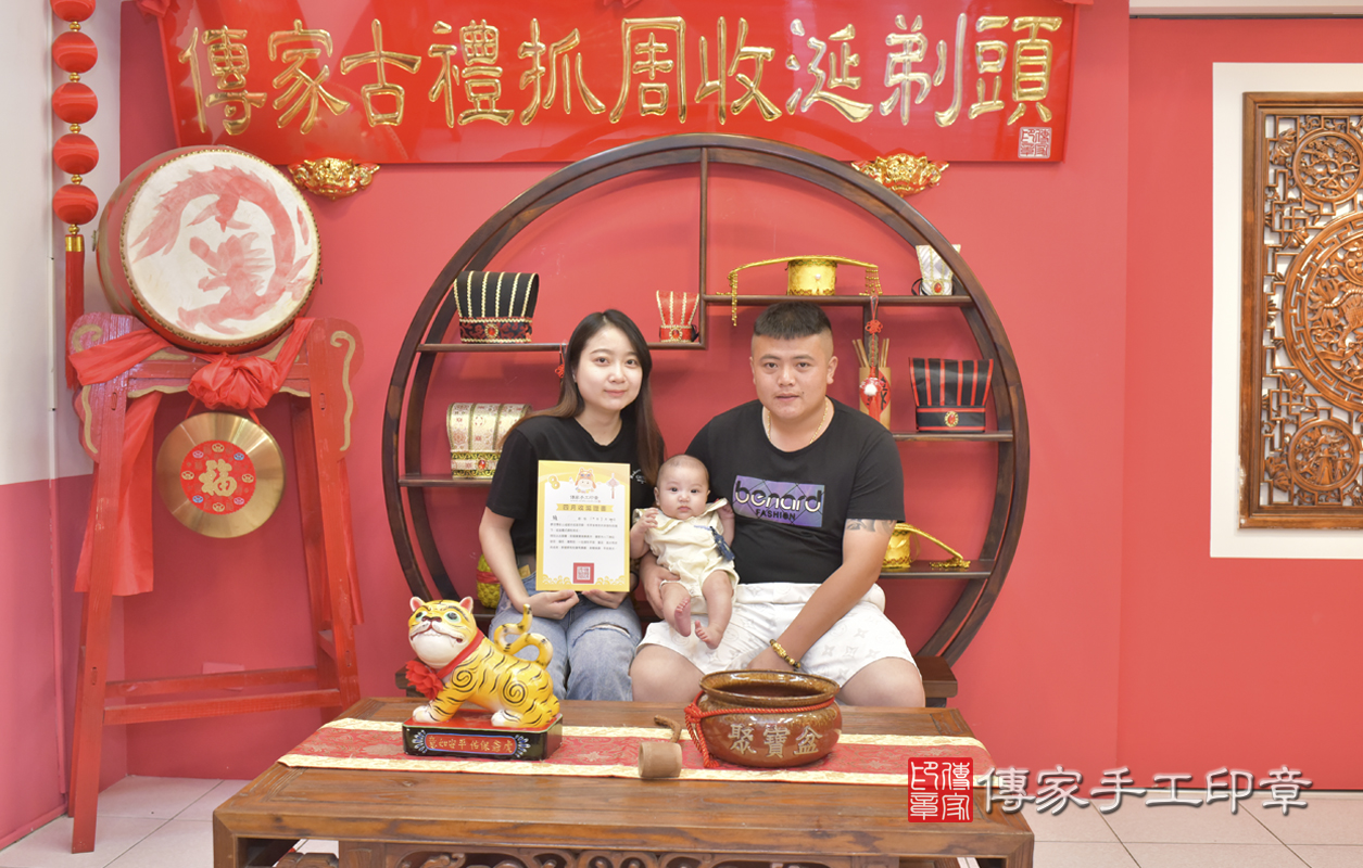 台中市北區賴寶寶收涎推薦:傳家台中店收涎 .....照:9