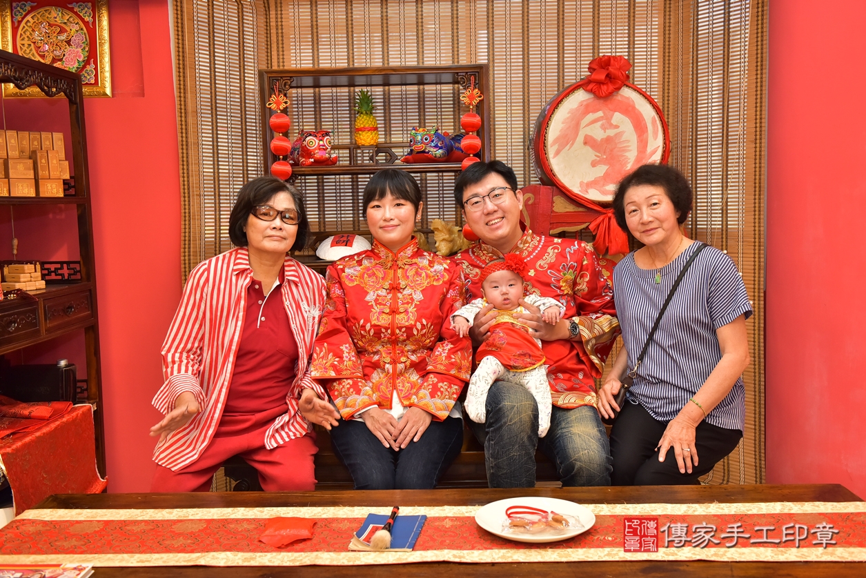 高雄市鳳山區鄭寶寶收涎推薦:傳家高雄店收 .....照:2