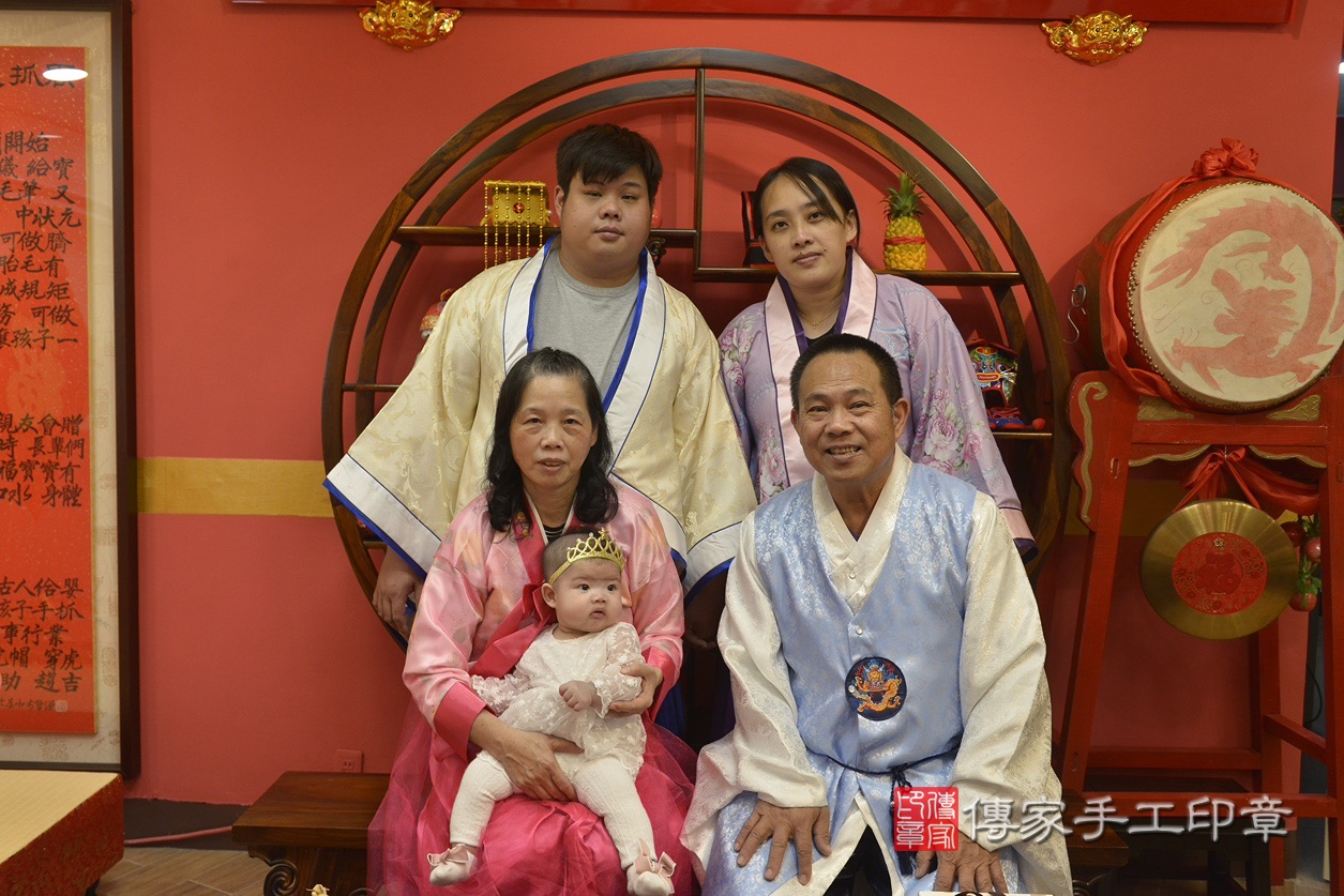 新北市永和區張寶寶收涎推薦:傳家新北店收 .....照:2
