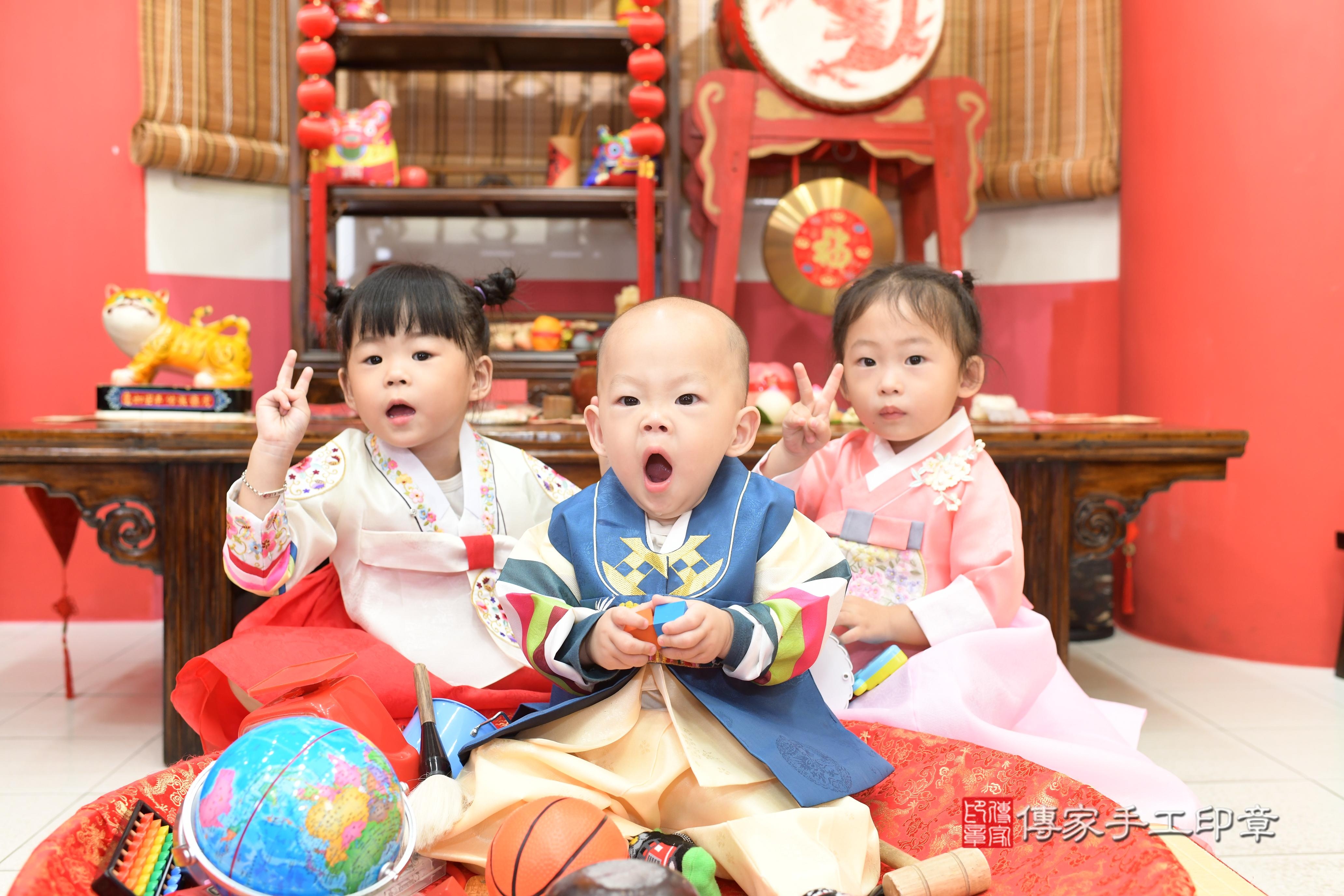高雄市鳳山區蔡寶寶抓周推薦:傳家高雄店抓 .....照:7