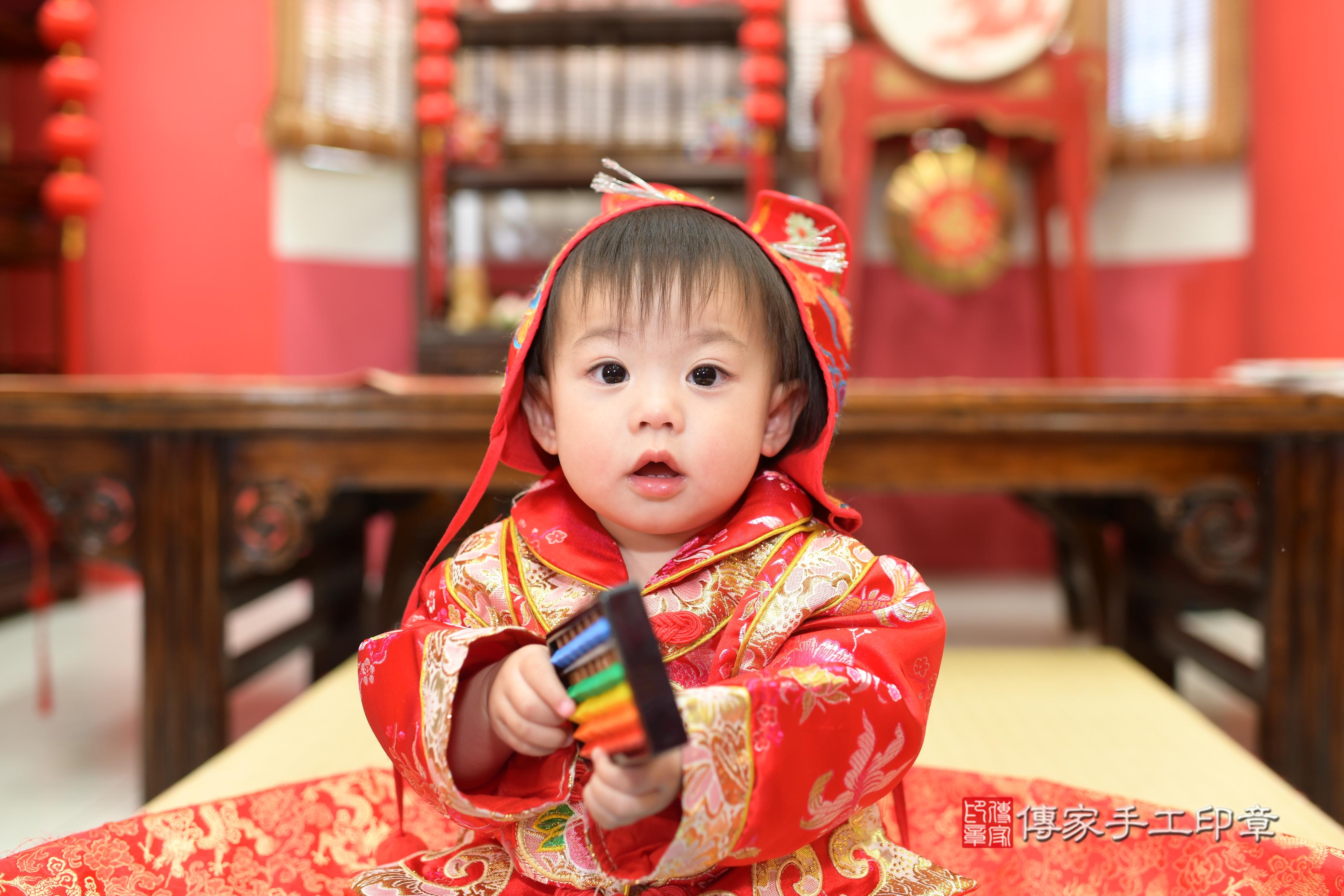 高雄市鳳山區葉寶寶抓周推薦:傳家高雄店抓 .....照:10