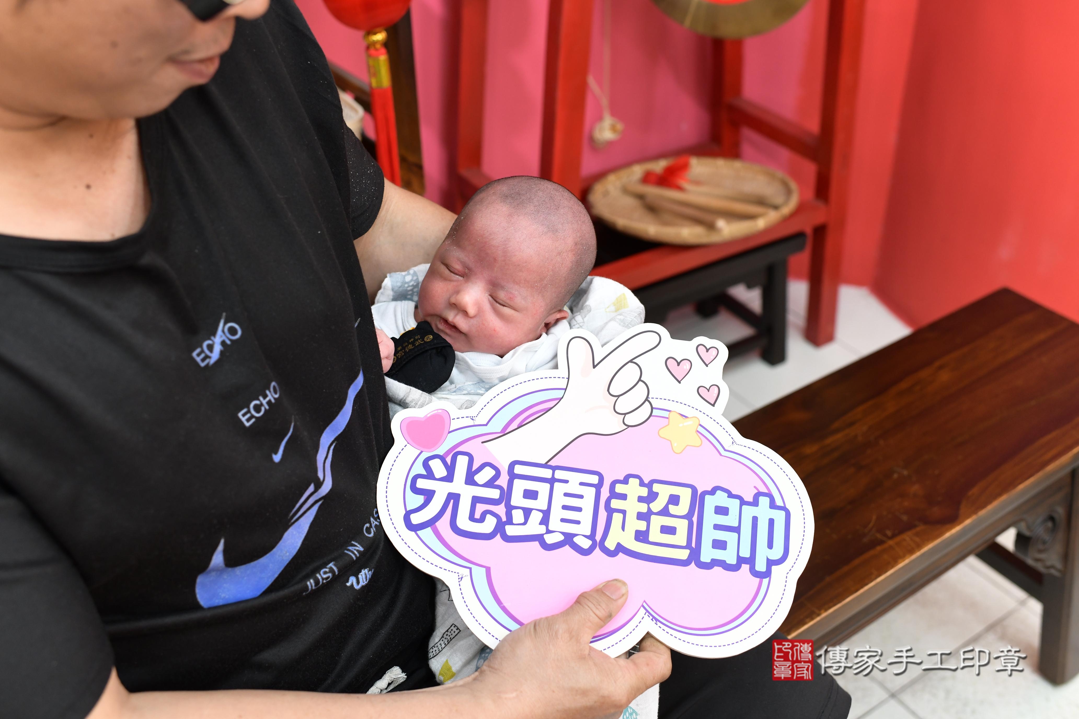 記錄寶寶剃頭儀式的溫馨時刻，滿滿愛與祝福！高雄市鳳山區捷捷寶貝滿月 .....照：5