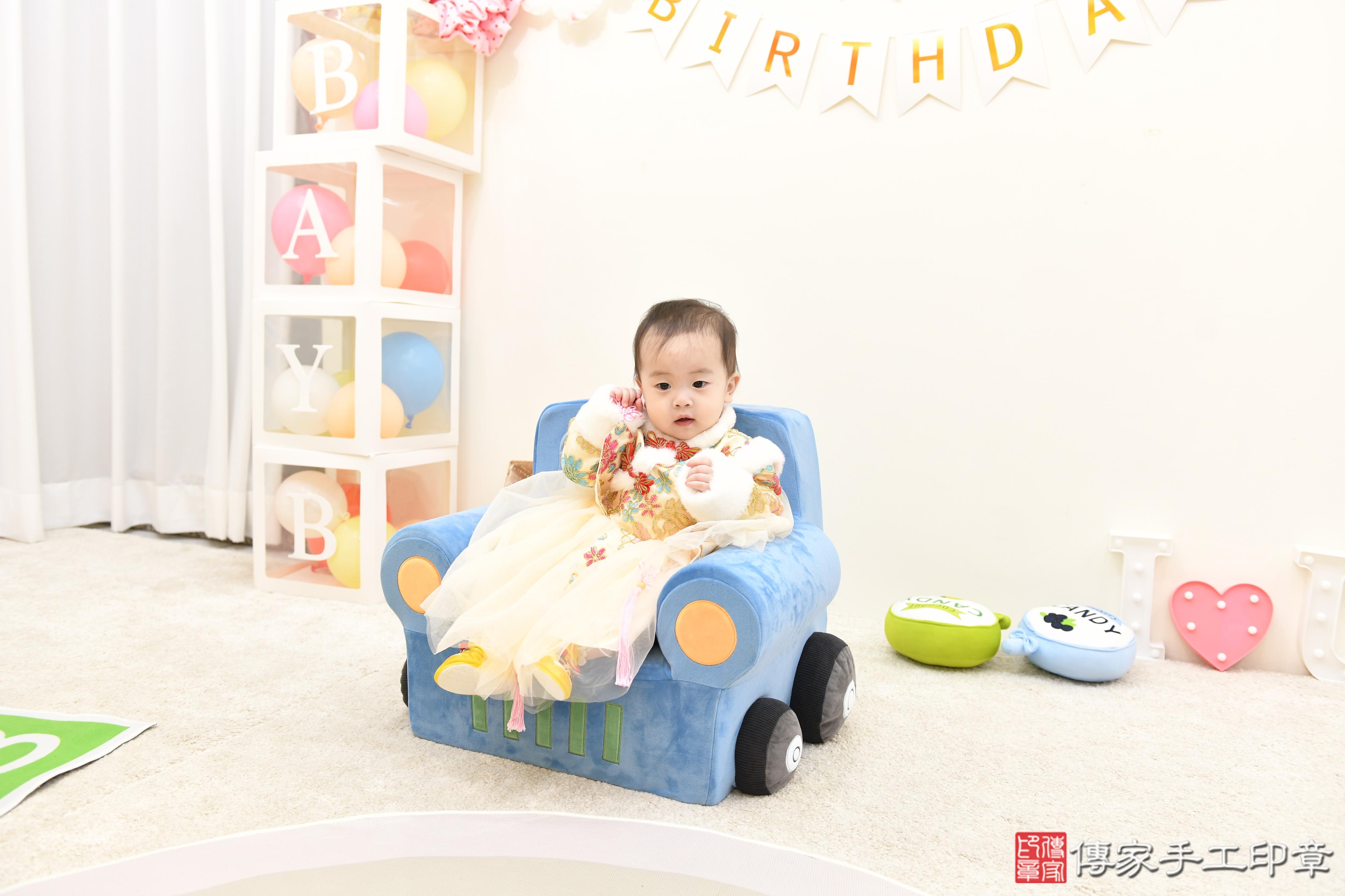 2026-03-22抓週儀式全紀錄：寶寶的未來小預言！台南市永康區璇璇寶貝抓周推薦：傳家台南店抓周度脺會場，嬰兒古禮抓周流程儀式吉祥話、抓周道具物品24種、拍照。抓周證書。2026年03月07日照：2