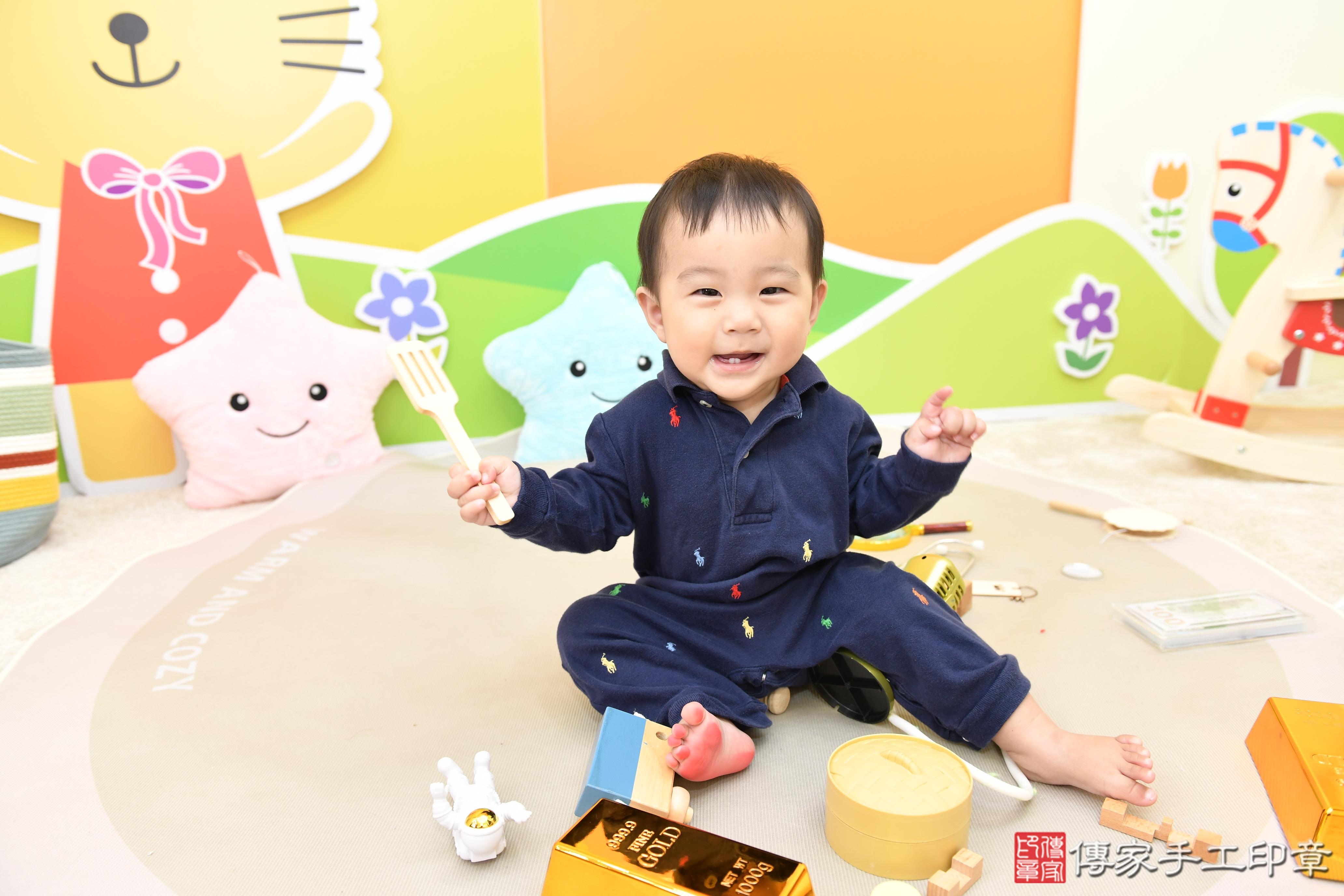 2026-03-22寶寶抓週：夢想從這裡開始！台南市永康睿睿寶貝抓周推薦：傳家台南店抓周度脺會場，嬰兒古禮抓周流程儀式吉祥話、抓周道具物品24種、拍照。抓周證書。2026年03月18日照：1