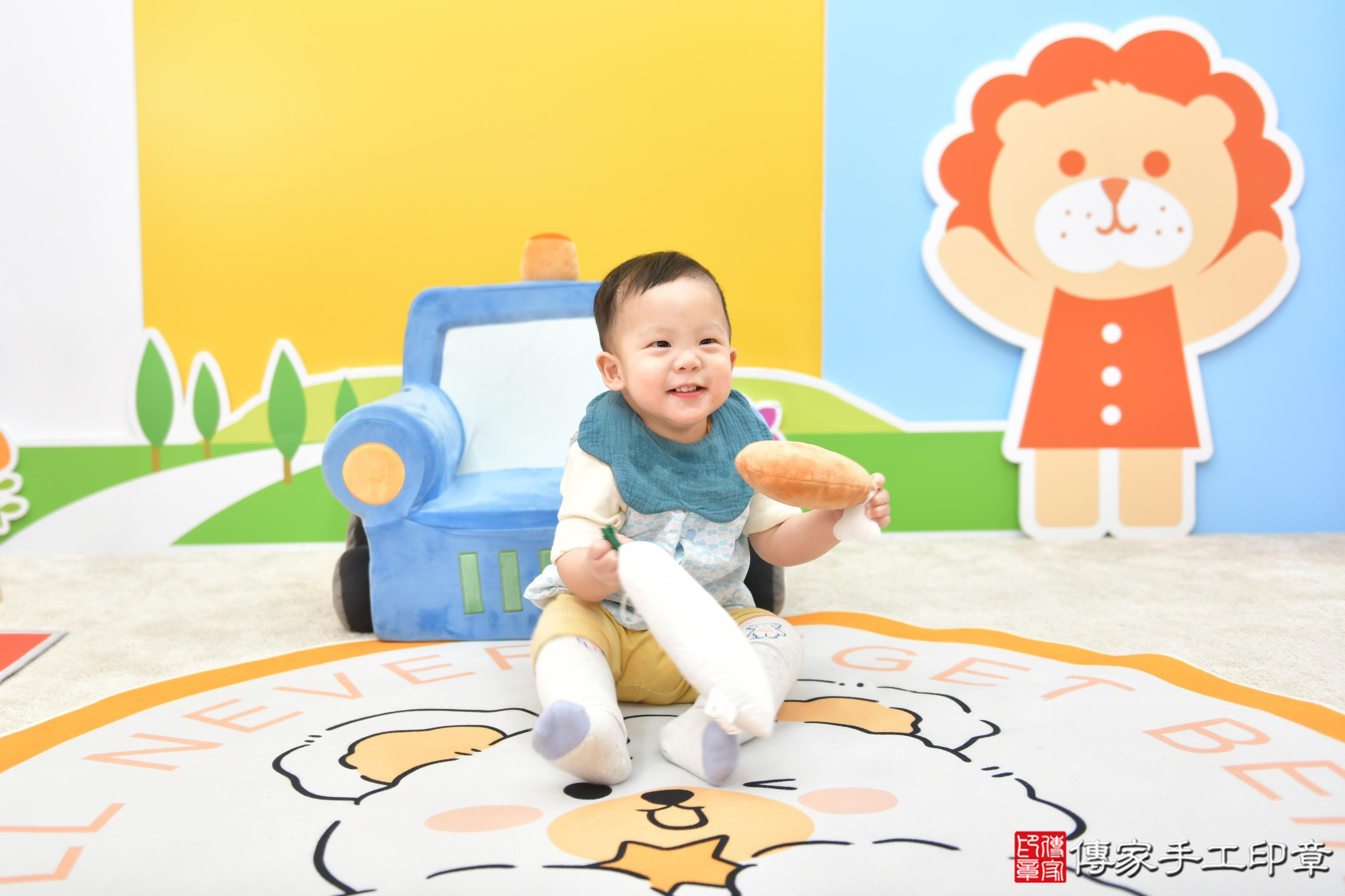 小手大未來，抓週儀式精彩呈現！台中市晟晟寶貝抓周推薦：傳家台 .....，案例照