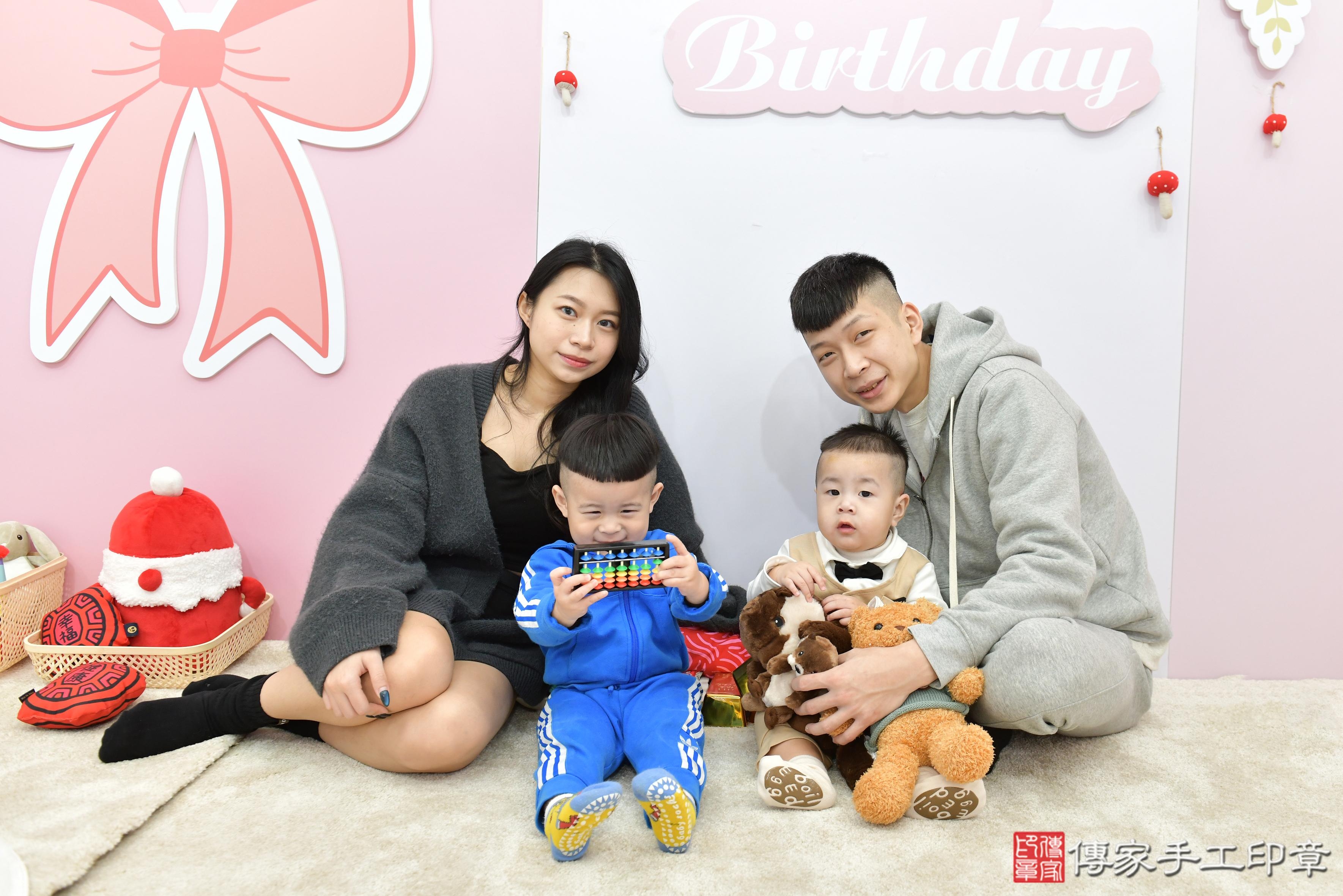 從古時傳承至今的「抓周」儀式，是寶寶滿周歲時的重要禮俗之一。 .....，案例照