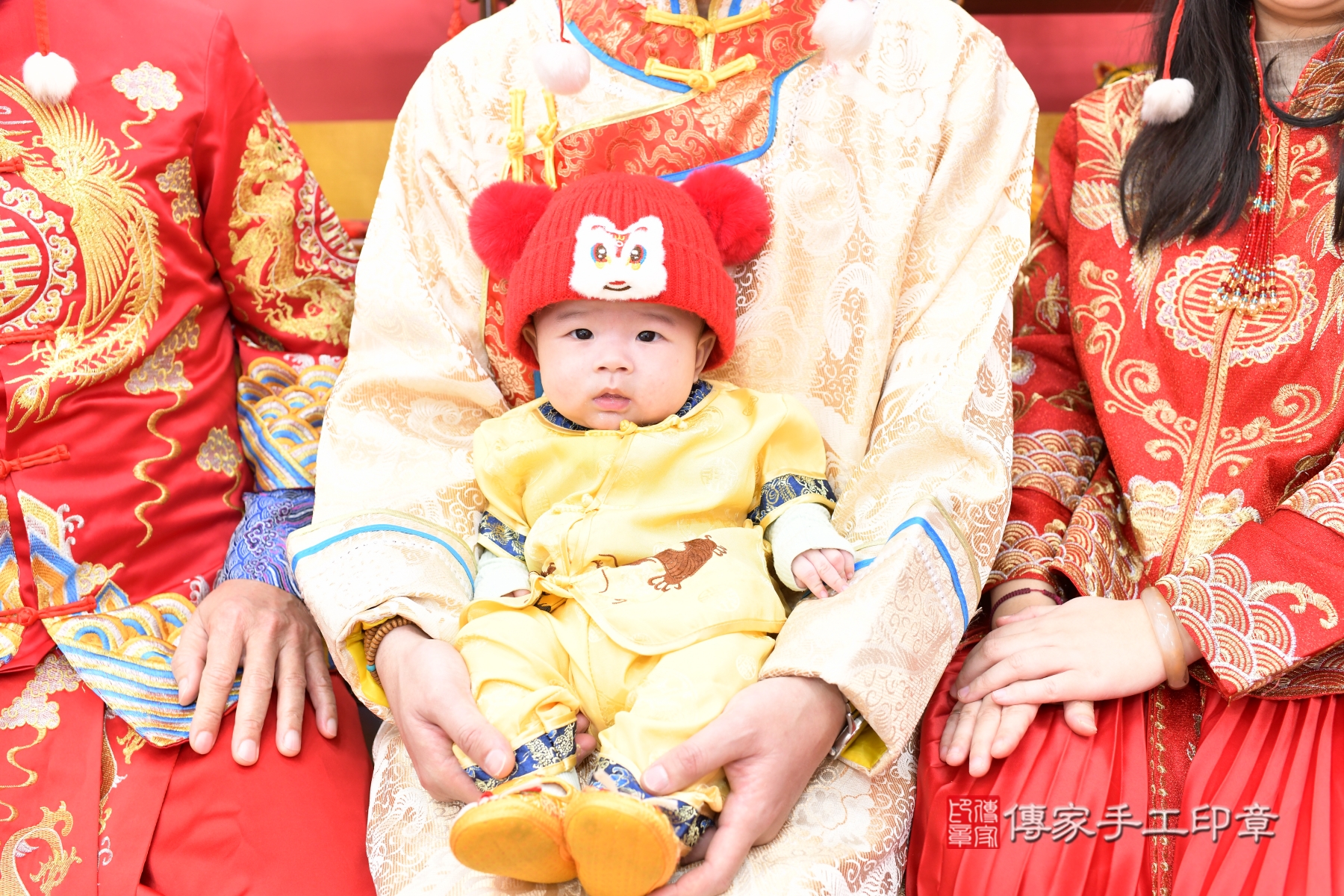 收涎收灕灕，男生帥氣女美麗，收 .....