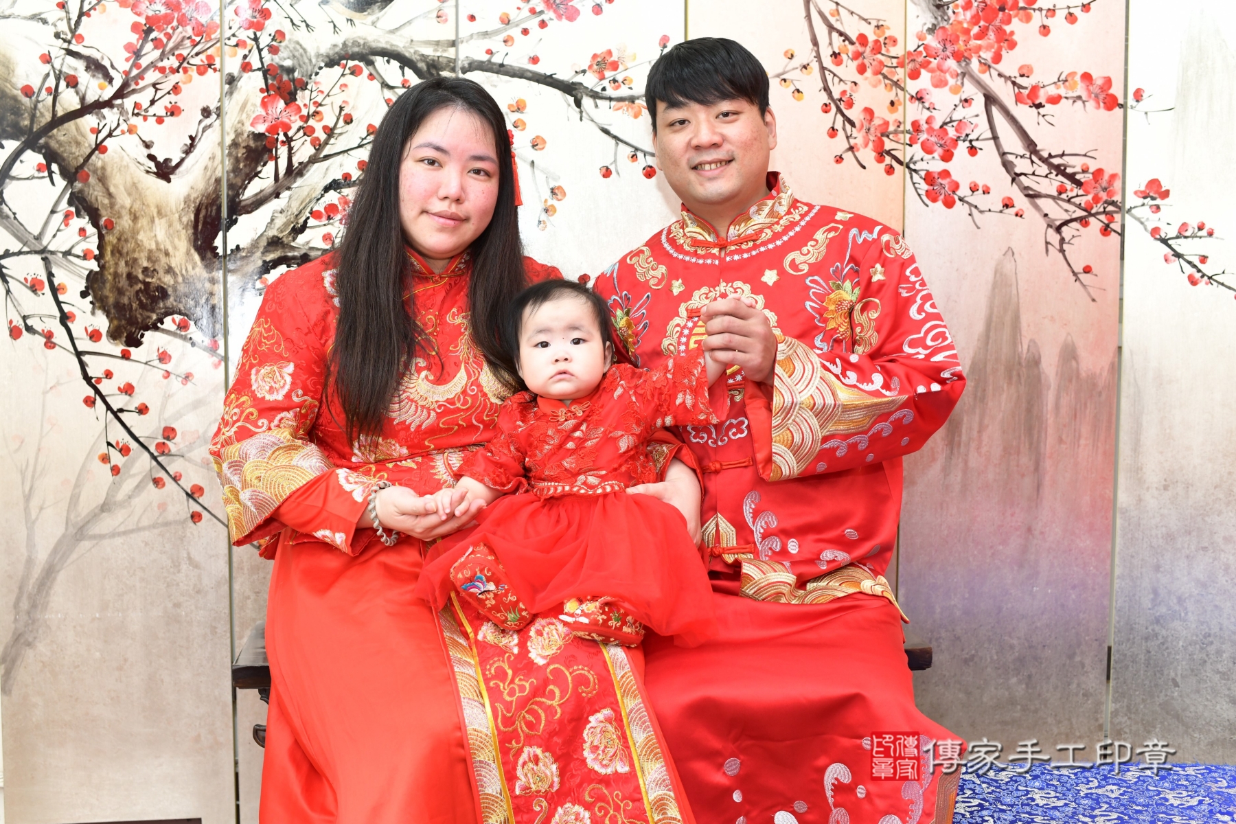 2026-04-02笑聲與祝福交織：抓週儀式的美好記憶！台北市樂樂寶貝抓周推薦：傳家台北店中國風抓周會場，嬰兒古禮抓周流程儀式吉祥話、抓周道具物品24種、拍照。抓周證書。2026.3.29照：6