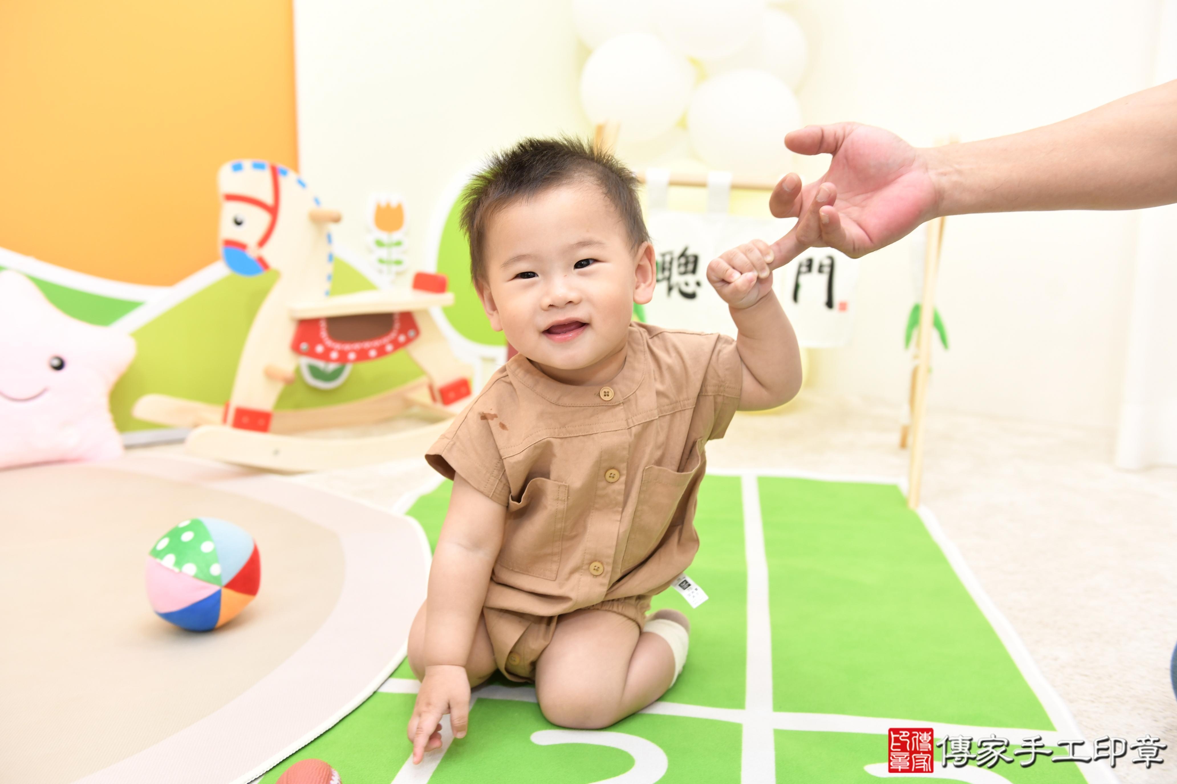 寶寶抓週：首次選擇的人生啟航時刻！台南市永康區丞丞寶貝抓周推 .....，案例照
