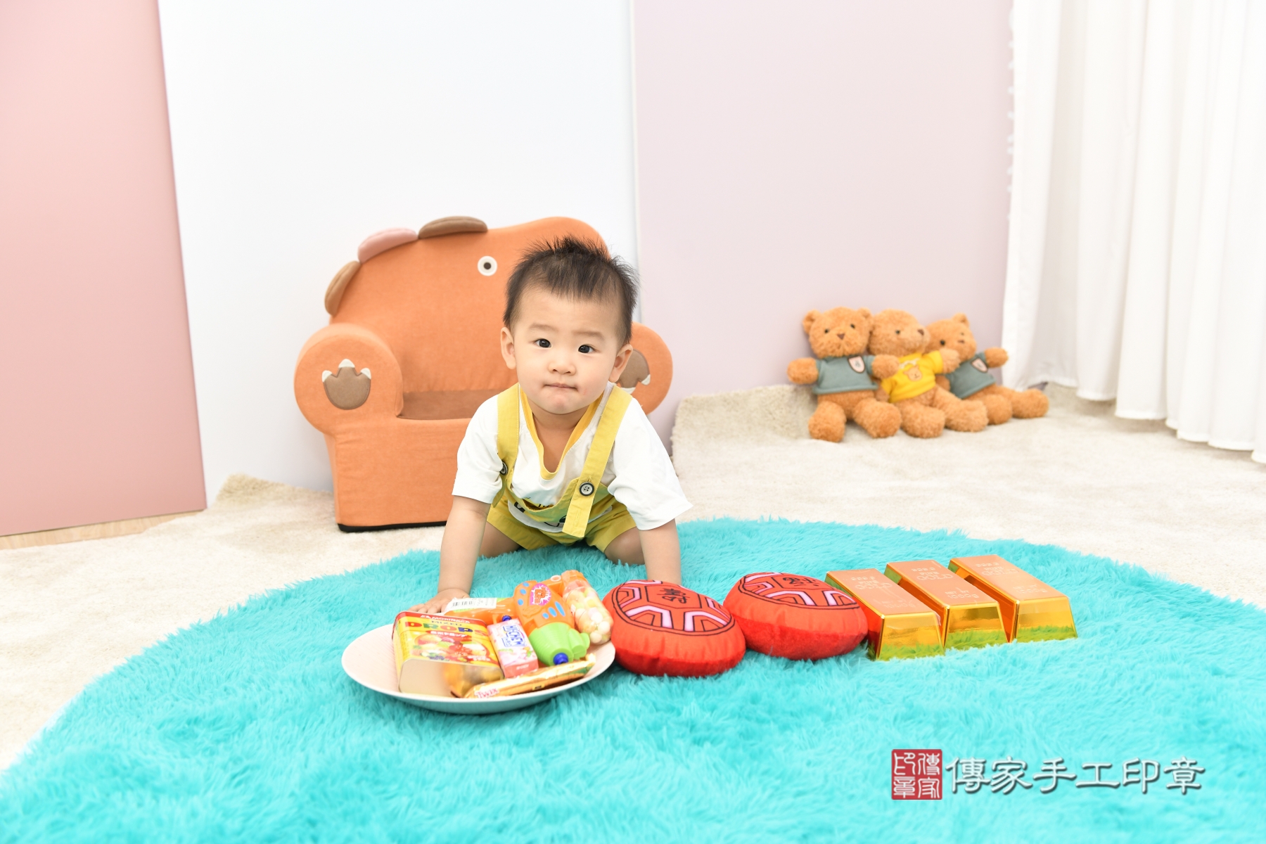 2026-05-10寶寶抓週：夢想從這裡開始！新北市小彬寶貝抓周推薦：傳家新北店抓周度脺美式風格會場，嬰兒古禮抓周流程儀式吉祥話、抓周道具物品24種、拍照。抓周證書。2026年05月03日照：2