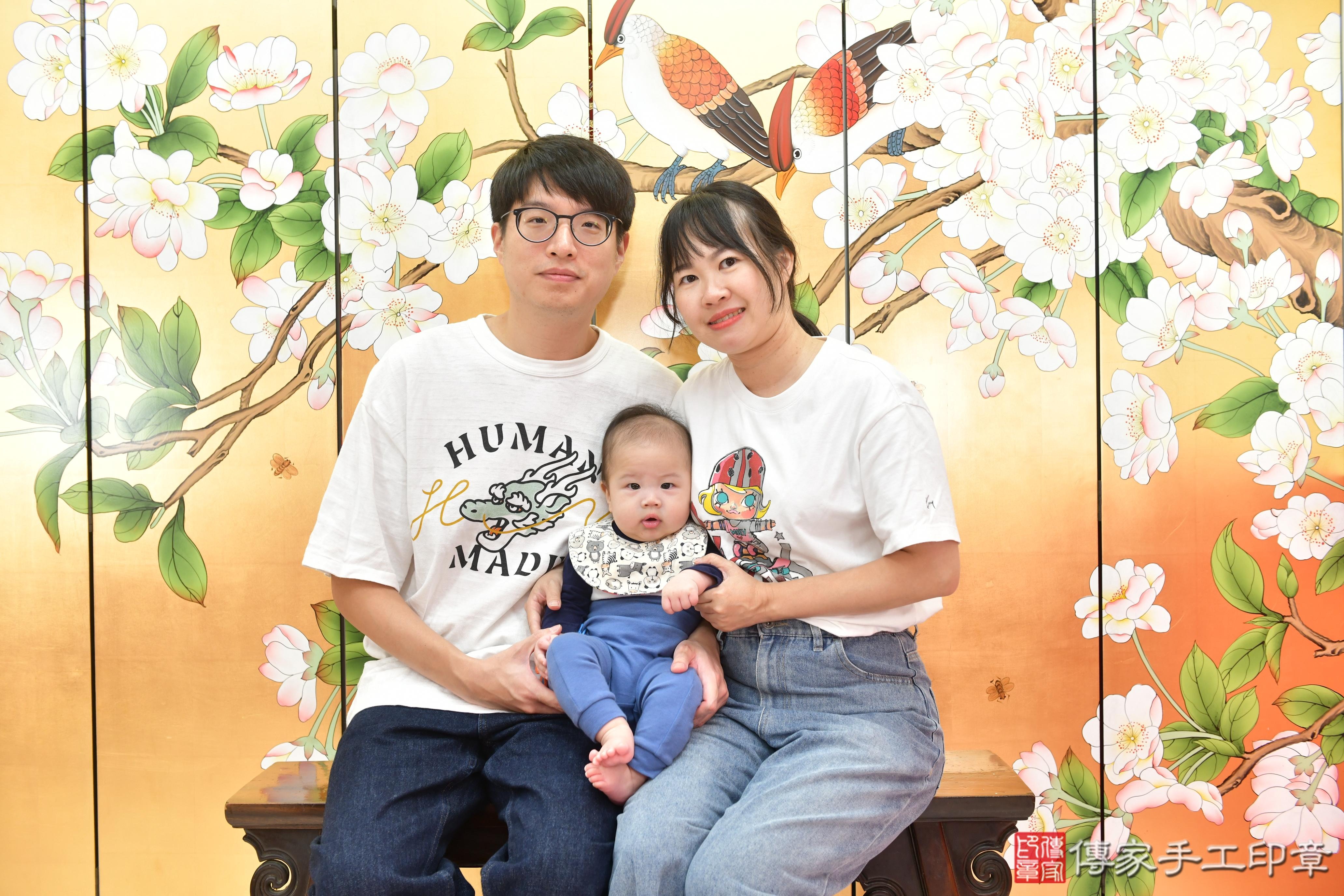 寶寶收涎儀式：甜蜜與祝福交織的成長紀念。傳家台中店古禮：小宇寶貝滿 .....照：2