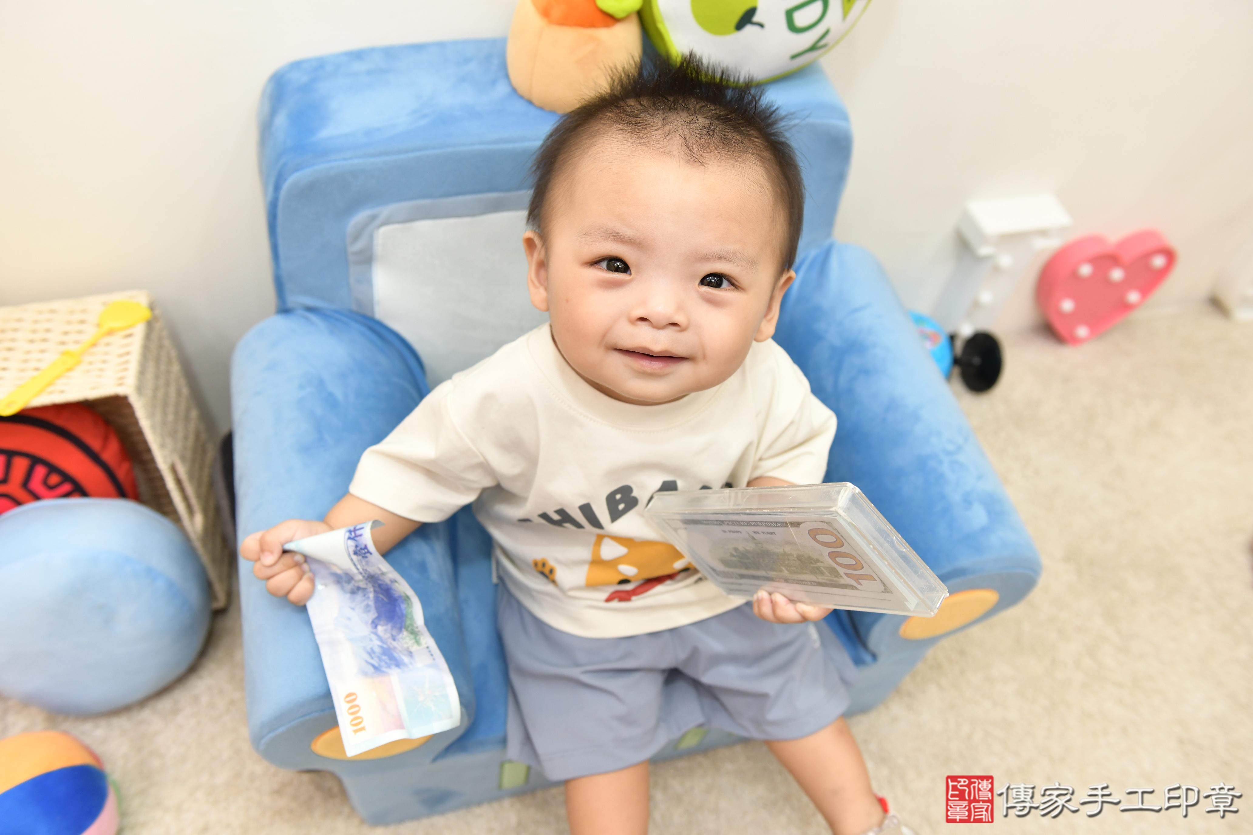 寶寶一歲生日意義非凡，人生當中第一個生日。台南市永康區志志寶貝抓周 .....照：2