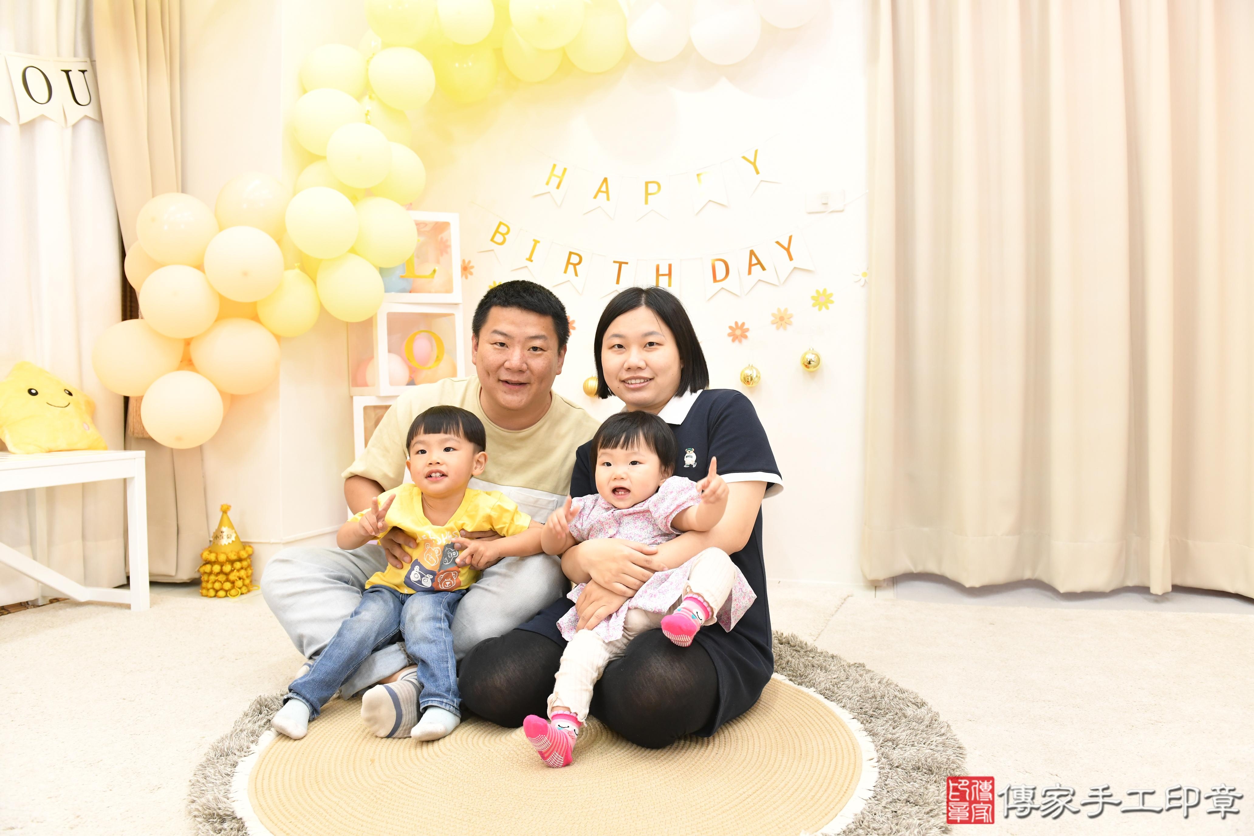 2026-06-20幸福成長的第一步：抓週儀式精采回顧。高雄市小庭寶貝抓周推薦：傳家高雄店抓周度脺中國風會場，嬰兒古禮抓周流程儀式吉祥話、抓周道具物品24種、拍照。2026.3.4照：17