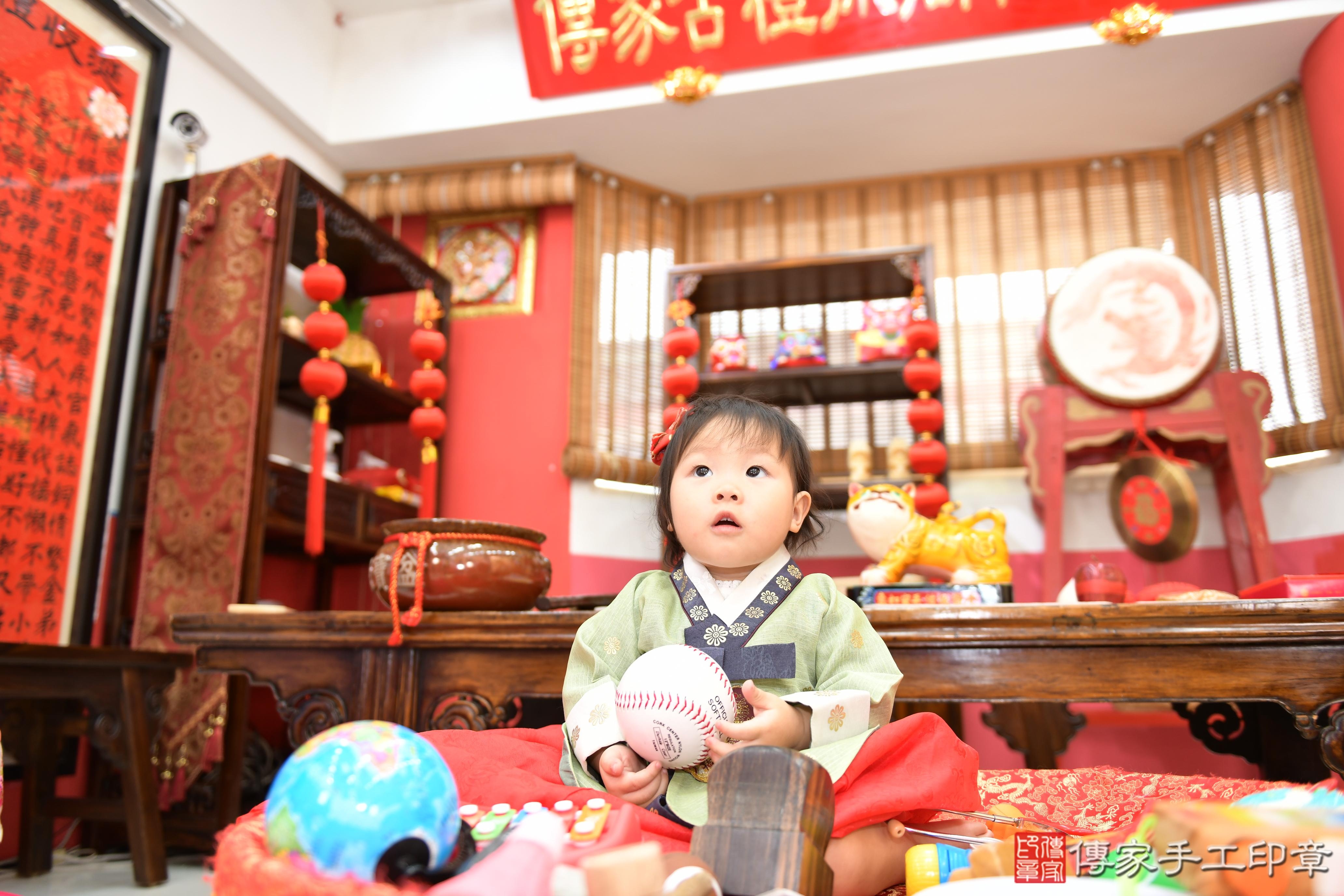 一歲抓週，百般祝福圍繞！高雄市霓霓寶貝抓周推薦：傳家高雄店抓 .....，案例照