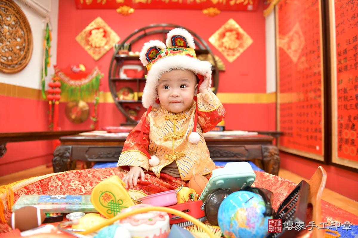 寶寶抓週：夢想從這裡開始！桃園市小宏寶貝抓周推薦：傳家桃園店抓周度 .....照：6