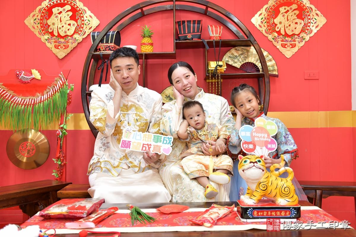 寶寶一歲生日意義非凡，人生當中第一個生日。桃園市銓銓寶貝抓周推薦： .....照：8