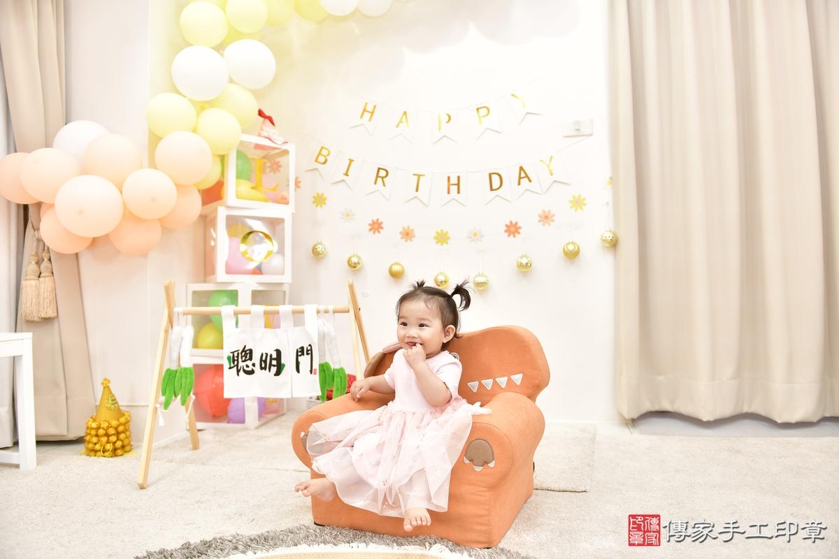 2026-07-22一歲抓週，百般祝福圍繞！高雄市恩恩寶貝抓周推薦：傳家高雄店抓周度脺美式會場，嬰兒美式抓周流程儀式吉祥話、抓周道具物品24種、拍照。2026.6.10照：8