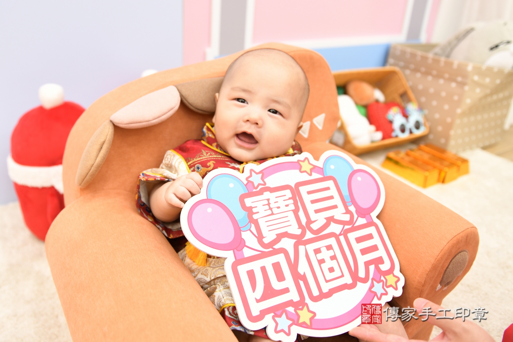 全家人見證的幸福時刻：寶寶剃頭儀式溫馨記錄。傳家台北店古禮：台北市 .....照：9