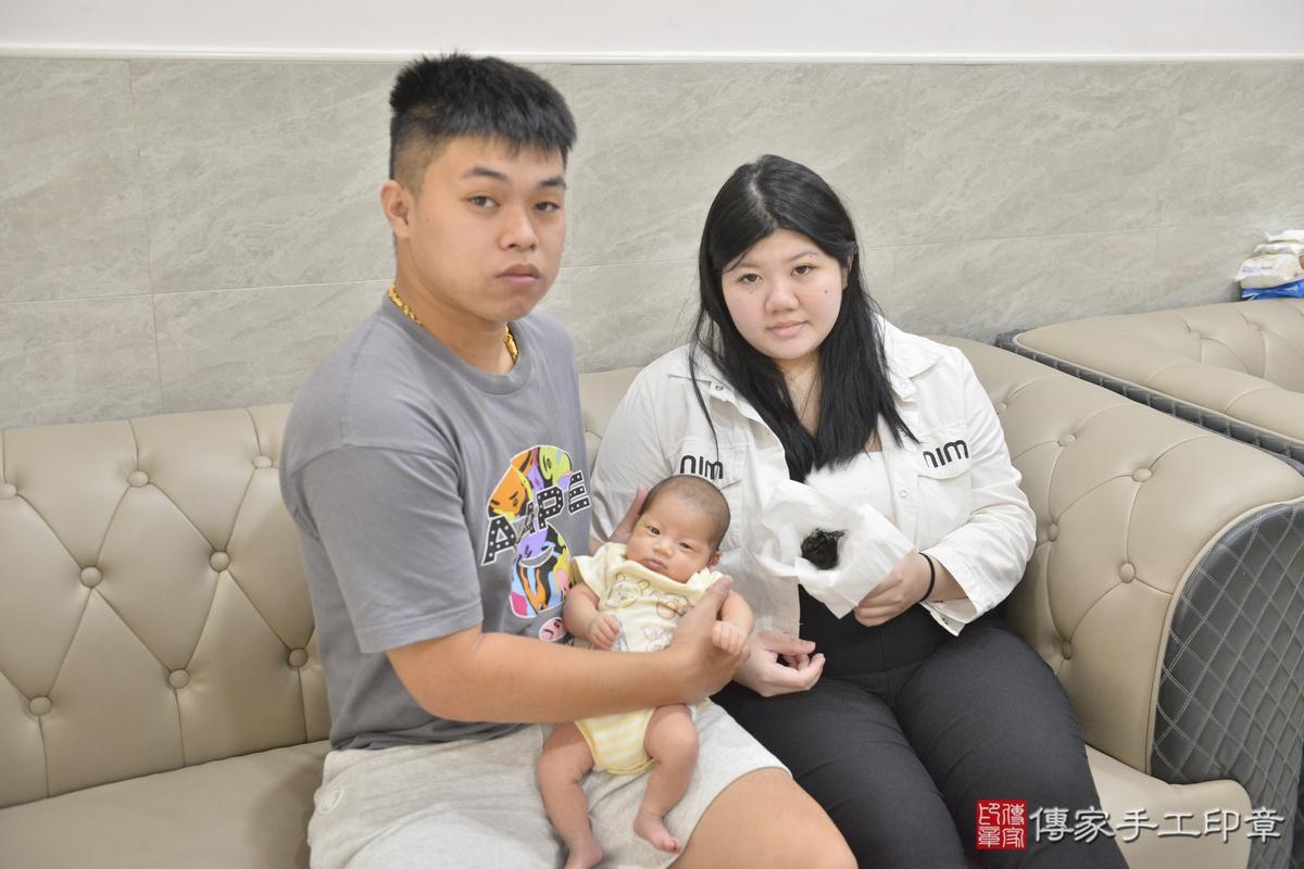 寶寶剃頭儀式：傳統習俗與祝福的完美結合！高雄市晞晞寶貝滿月到府剃頭 .....照：10