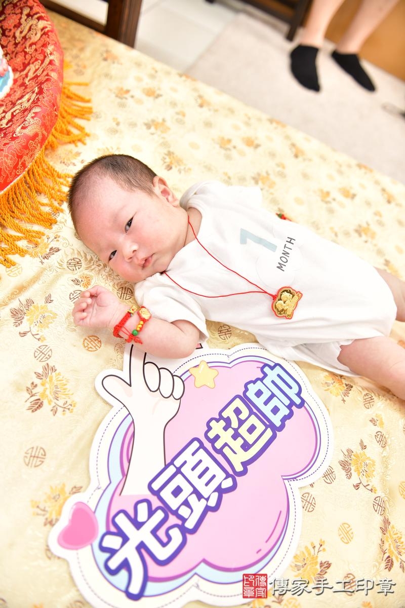 嬰兒滿月剃頭象徵從頭開始，迎接新生到來。高雄市宸宸寶貝滿月來店剃頭 .....照：6