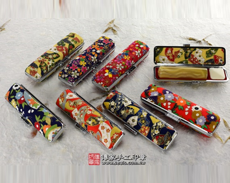 日式花紋外出攜帶印章盒（長度6公分）