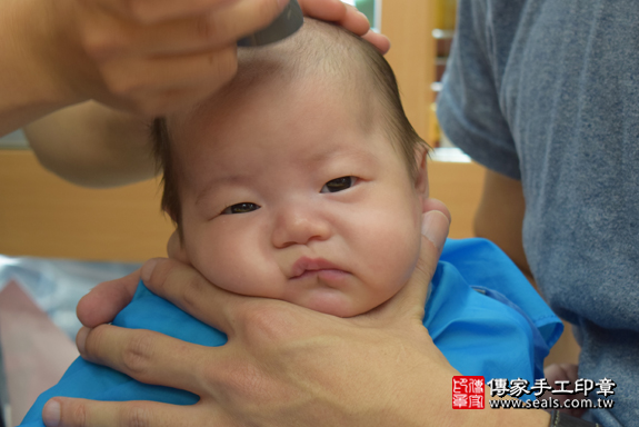 寶寶(高雄鳳山區)--製作胎毛筆、臍帶章、嬰兒三寶。「寶寶滿月剃頭理髮、到府嬰兒滿月理髮」祝福和活動紀錄。照片29