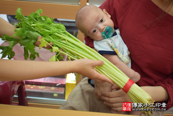 寶寶(高雄鳳山區)--製作胎毛筆、臍帶章、嬰兒三寶。「寶寶滿月剃頭理髮、到府嬰兒滿月理髮」祝福和活動紀錄。照片18