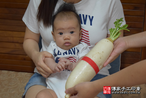 滿月剃頭、嬰兒剃頭、嬰兒理髮、寶寶剃頭、寶寶理髮、到府剃頭、到府嬰兒剃頭、到府滿月剃頭理髮。台南滿月剃頭、台南嬰兒剃頭、台南嬰兒理髮、台南寶寶剃頭、台南寶寶理髮、台南到府剃頭、台南到府嬰兒剃頭、台南到府滿月剃頭理髮。關廟滿月剃頭、關廟嬰兒剃頭、關廟嬰兒理髮、關廟寶寶剃頭、關廟寶寶理髮、關廟到府剃頭、關廟到府嬰兒剃頭、關廟到府滿月剃頭理髮。王寶寶(台南關廟區)--製作胎毛筆、臍帶章、嬰兒三寶。「寶寶滿月剃頭理髮、到府嬰兒滿月理髮」祝福和活動紀錄。照片12